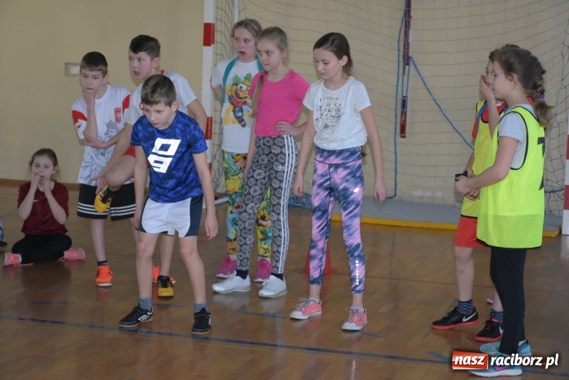 Zdjęcie w galerii na portalu naszraciborz.pl: Bieńkowice na szczycie. Gminny turniej gier i zabaw  wiadomości z regionu