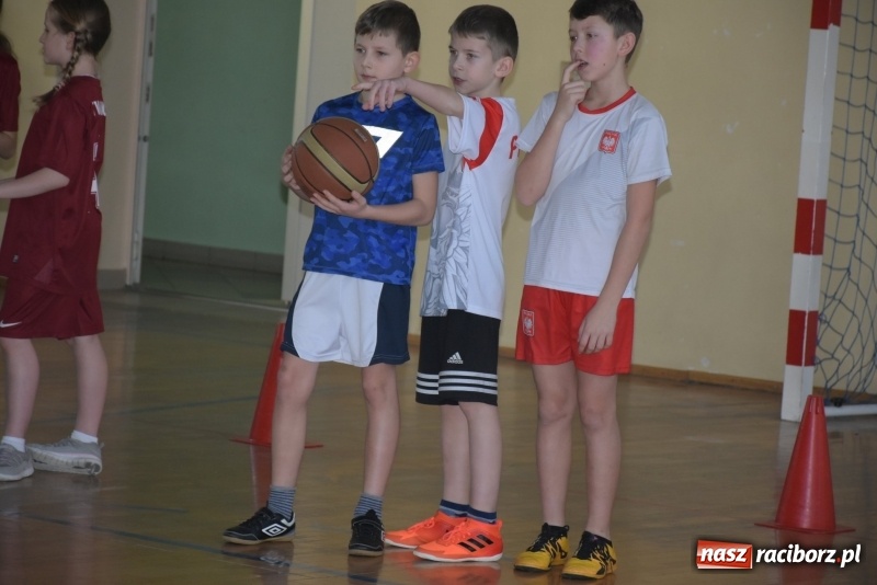 Zdjęcie w galerii na portalu naszraciborz.pl: Bieńkowice na szczycie. Gminny turniej gier i zabaw  wiadomości z regionu