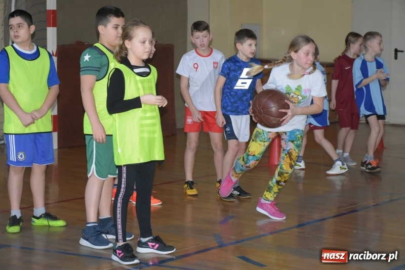 Zdjęcie w galerii na portalu naszraciborz.pl: Bieńkowice na szczycie. Gminny turniej gier i zabaw  wiadomości z regionu