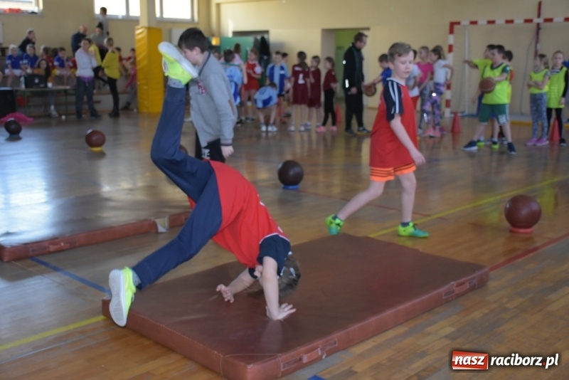 Zdjęcie w galerii na portalu naszraciborz.pl: Bieńkowice na szczycie. Gminny turniej gier i zabaw  wiadomości z regionu