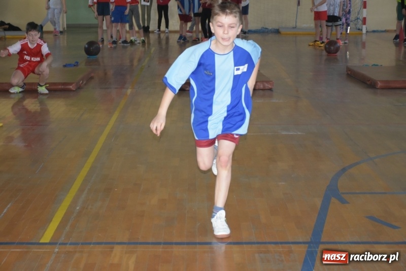 Zdjęcie w galerii na portalu naszraciborz.pl: Bieńkowice na szczycie. Gminny turniej gier i zabaw  wiadomości z regionu