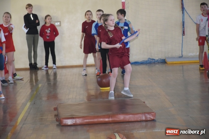 Zdjęcie w galerii na portalu naszraciborz.pl: Bieńkowice na szczycie. Gminny turniej gier i zabaw  wiadomości z regionu