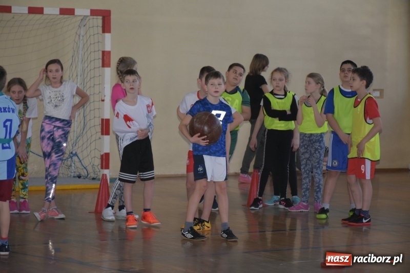 Zdjęcie w galerii na portalu naszraciborz.pl: Bieńkowice na szczycie. Gminny turniej gier i zabaw  wiadomości z regionu