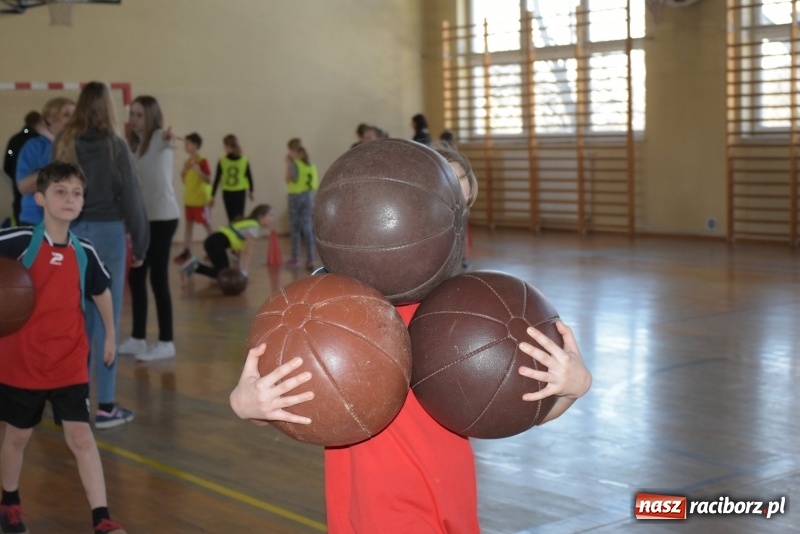 Zdjęcie w galerii na portalu naszraciborz.pl: Bieńkowice na szczycie. Gminny turniej gier i zabaw  wiadomości z regionu