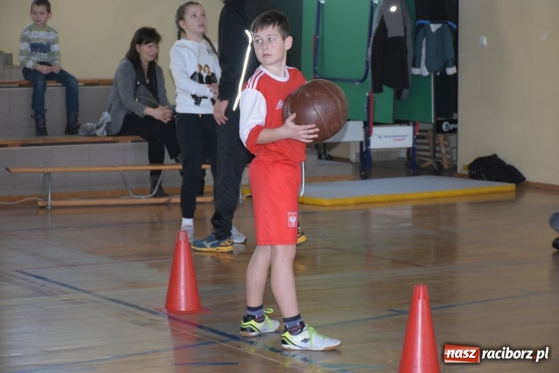 Zdjęcie w galerii na portalu naszraciborz.pl: Bieńkowice na szczycie. Gminny turniej gier i zabaw  wiadomości z regionu