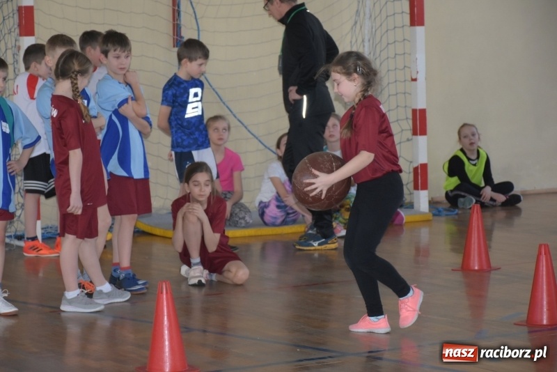 Zdjęcie w galerii na portalu naszraciborz.pl: Bieńkowice na szczycie. Gminny turniej gier i zabaw  wiadomości z regionu