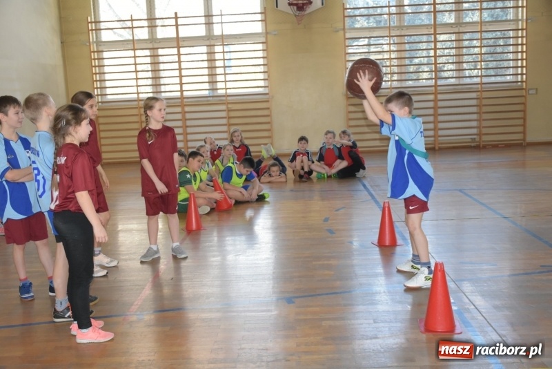 Zdjęcie w galerii na portalu naszraciborz.pl: Bieńkowice na szczycie. Gminny turniej gier i zabaw  wiadomości z regionu