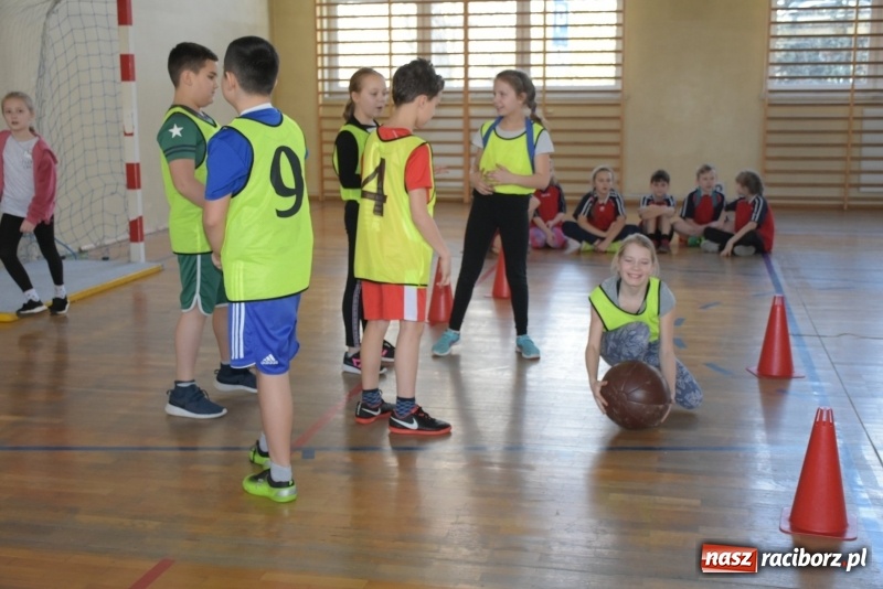 Zdjęcie w galerii na portalu naszraciborz.pl: Bieńkowice na szczycie. Gminny turniej gier i zabaw  wiadomości z regionu