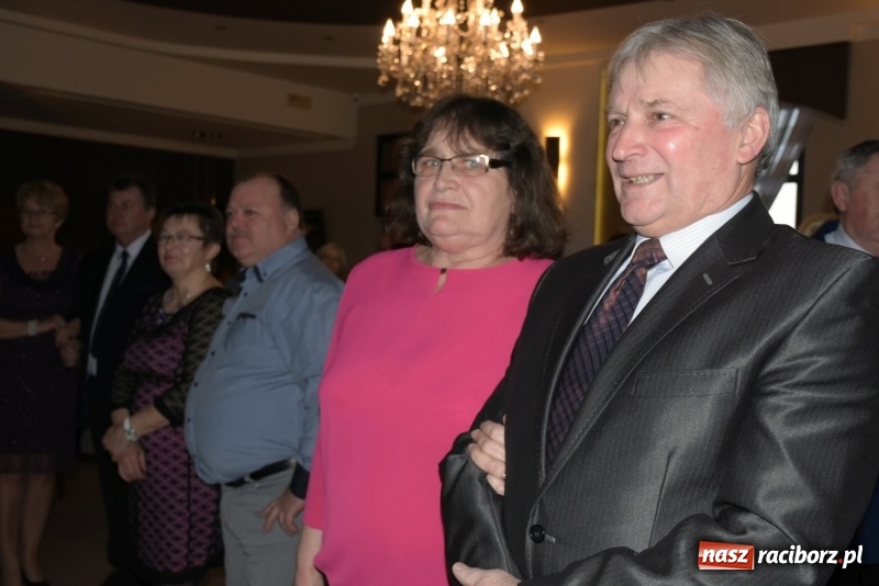 Zdjęcie w galerii na portalu naszraciborz.pl: Wyginam śmiało ciało – babcie i dziadkowie w karnawałowym nastroju  wiadomości z regionu