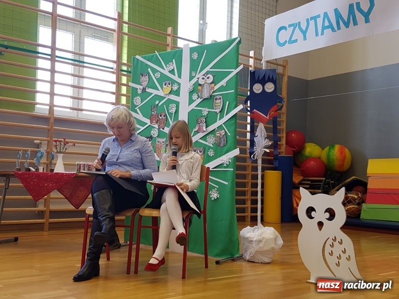 Zdjęcie w galerii na portalu naszraciborz.pl: Czytamy Dzieciom 2019. Małpka Gizela w Kobyli  wiadomości z regionu