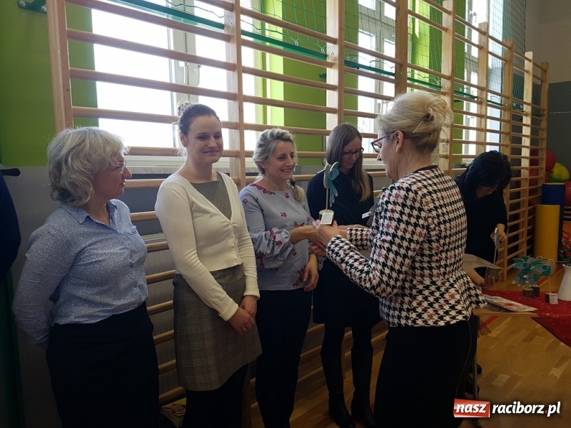 Zdjęcie w galerii na portalu naszraciborz.pl: Czytamy Dzieciom 2019. Małpka Gizela w Kobyli  wiadomości z regionu