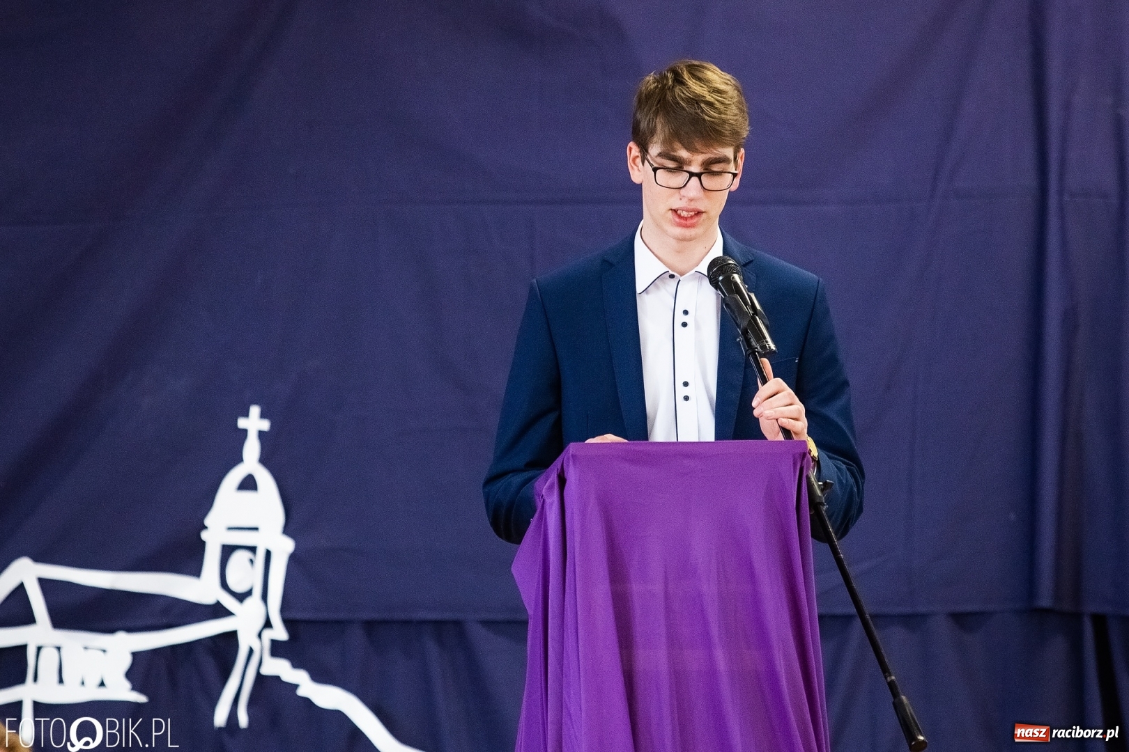 Zdjęcie w galerii na portalu naszraciborz.pl: Obchody święta patronki Zespołu Szkół Ekonomicznych Eufemii Raciborskiej  wiadomości z regionu