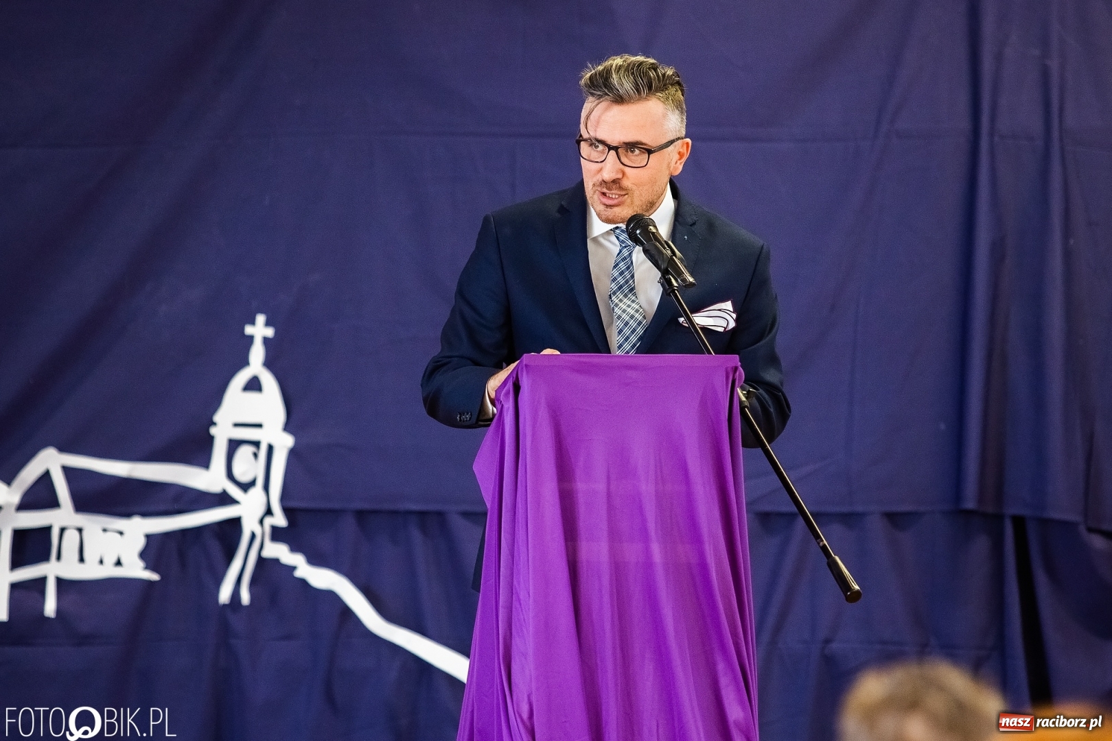 Zdjęcie w galerii na portalu naszraciborz.pl: Obchody święta patronki Zespołu Szkół Ekonomicznych Eufemii Raciborskiej  wiadomości z regionu