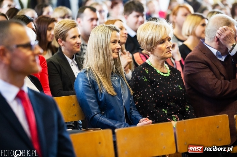 Zdjęcie w galerii na portalu naszraciborz.pl: Obchody święta patronki Zespołu Szkół Ekonomicznych Eufemii Raciborskiej  wiadomości z regionu