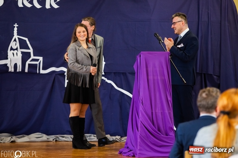 Zdjęcie w galerii na portalu naszraciborz.pl: Obchody święta patronki Zespołu Szkół Ekonomicznych Eufemii Raciborskiej  wiadomości z regionu