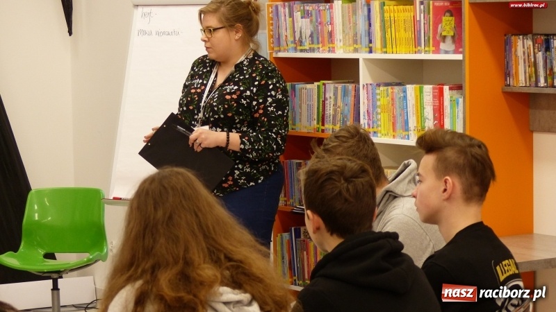 Zdjęcie w galerii na portalu naszraciborz.pl: O mowie nienawiści w raciborskiej bibliotece  wiadomości z regionu