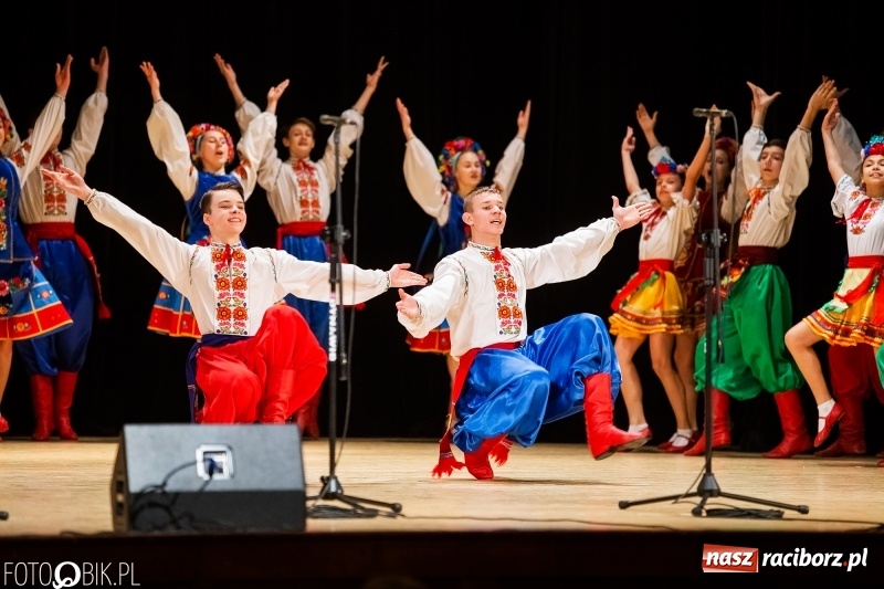 Zdjęcie w galerii na portalu naszraciborz.pl: Zespół ludowy Barwinok z ukraińskiej Winnicy wystąpił w RCK wiadomości z regionu
