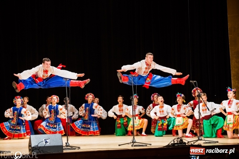 Zdjęcie w galerii na portalu naszraciborz.pl: Zespół ludowy Barwinok z ukraińskiej Winnicy wystąpił w RCK wiadomości z regionu
