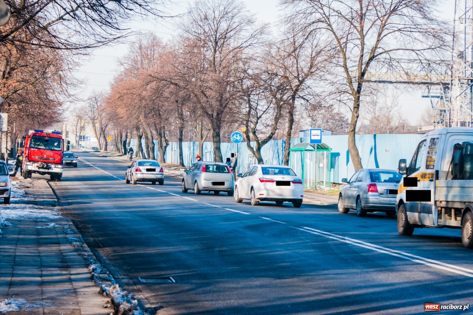 Zdjęcie w galerii na portalu naszraciborz.pl: Na Piaskowej opel najechał na tył citroena wiadomości z regionu