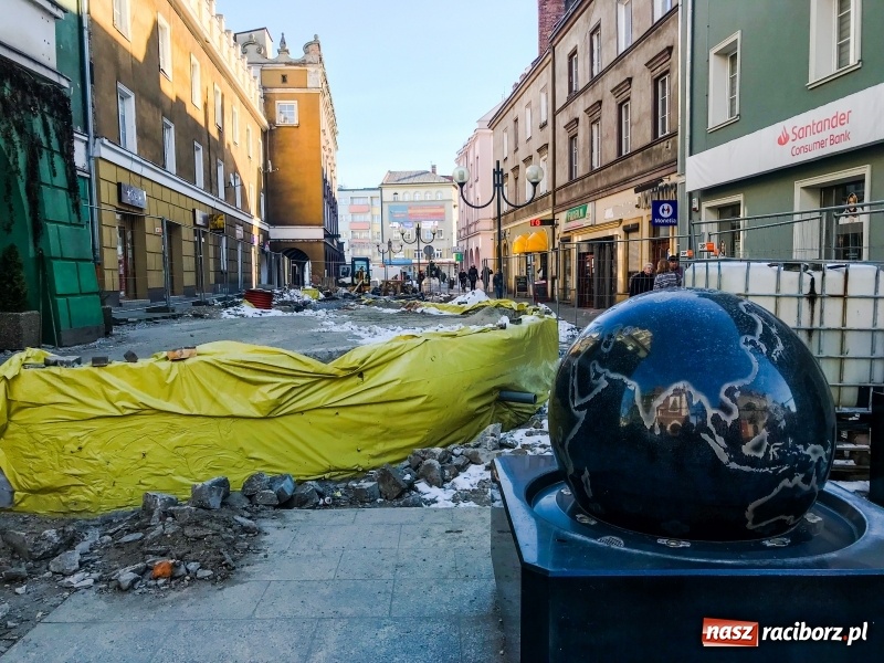 Zdjęcie w galerii na portalu naszraciborz.pl: Coraz bliżej końca przebudowy ulicy Długiej  wiadomości z regionu