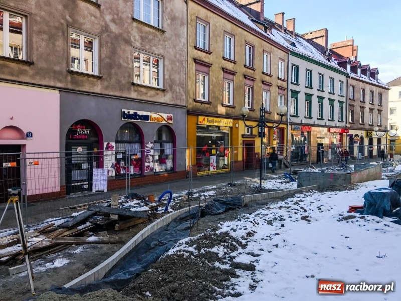 Zdjęcie w galerii na portalu naszraciborz.pl: Coraz bliżej końca przebudowy ulicy Długiej  wiadomości z regionu