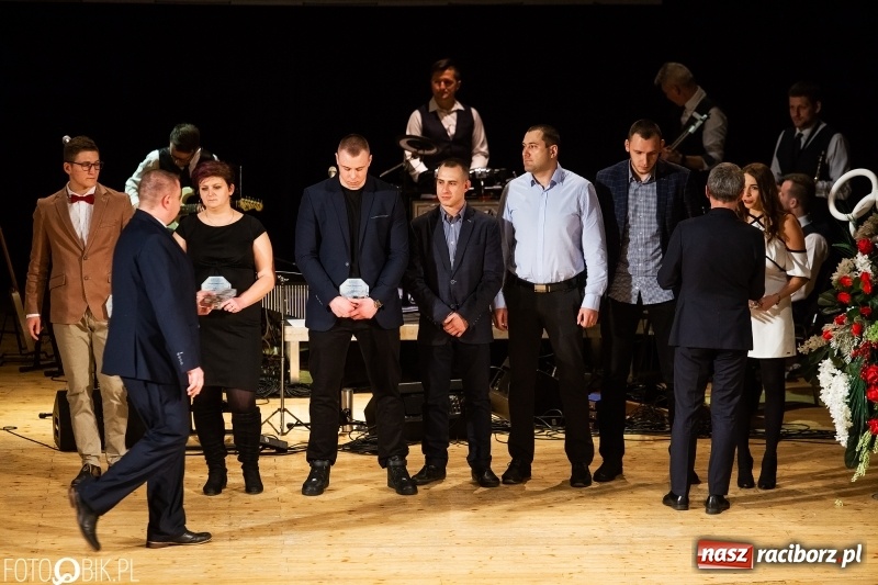 Zdjęcie w galerii na portalu naszraciborz.pl: Nagrody Starosty i Prezydenta dla sportowców, czyli XII Raciborska Gala Sportu w RCK wiadomości z regionu