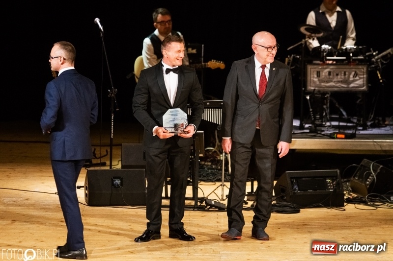 Zdjęcie w galerii na portalu naszraciborz.pl: Nagrody Starosty i Prezydenta dla sportowców, czyli XII Raciborska Gala Sportu w RCK wiadomości z regionu