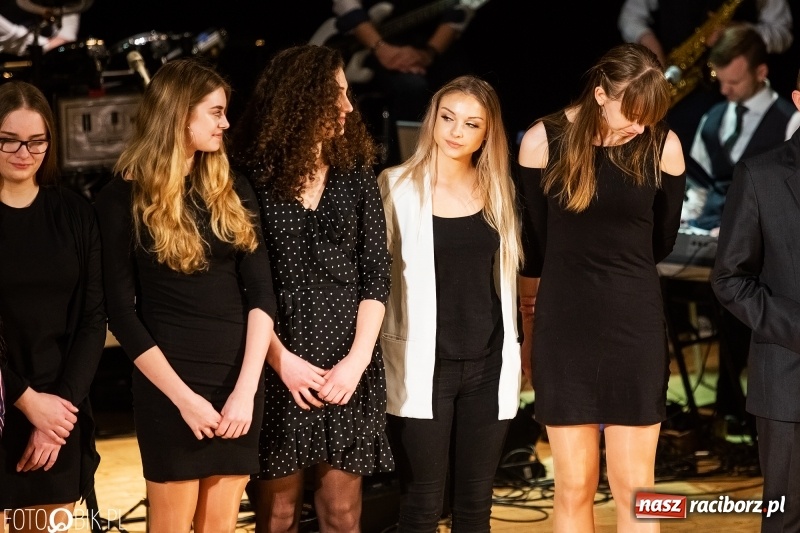 Zdjęcie w galerii na portalu naszraciborz.pl: Nagrody Starosty i Prezydenta dla sportowców, czyli XII Raciborska Gala Sportu w RCK wiadomości z regionu