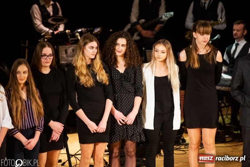 Zdjęcie w galerii na portalu naszraciborz.pl: Nagrody Starosty i Prezydenta dla sportowców, czyli XII Raciborska Gala Sportu w RCK wiadomości z regionu