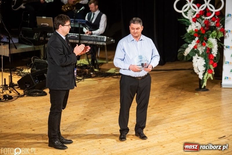 Zdjęcie w galerii na portalu naszraciborz.pl: Nagrody Starosty i Prezydenta dla sportowców, czyli XII Raciborska Gala Sportu w RCK wiadomości z regionu
