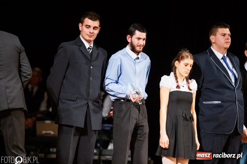 Zdjęcie w galerii na portalu naszraciborz.pl: Nagrody Starosty i Prezydenta dla sportowców, czyli XII Raciborska Gala Sportu w RCK wiadomości z regionu