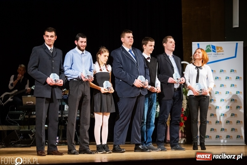 Zdjęcie w galerii na portalu naszraciborz.pl: Nagrody Starosty i Prezydenta dla sportowców, czyli XII Raciborska Gala Sportu w RCK wiadomości z regionu