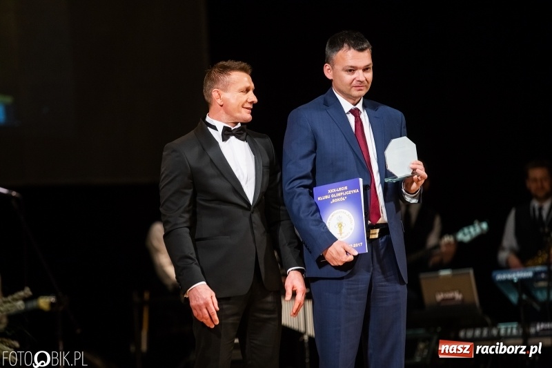 Zdjęcie w galerii na portalu naszraciborz.pl: Nagrody Starosty i Prezydenta dla sportowców, czyli XII Raciborska Gala Sportu w RCK wiadomości z regionu