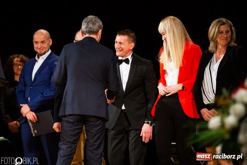 Zdjęcie w galerii na portalu naszraciborz.pl: Nagrody Starosty i Prezydenta dla sportowców, czyli XII Raciborska Gala Sportu w RCK wiadomości z regionu