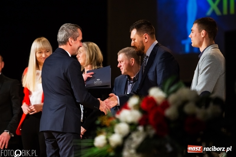 Zdjęcie w galerii na portalu naszraciborz.pl: Nagrody Starosty i Prezydenta dla sportowców, czyli XII Raciborska Gala Sportu w RCK wiadomości z regionu