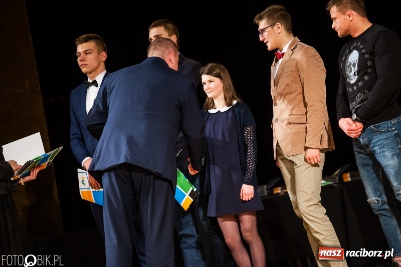 Zdjęcie w galerii na portalu naszraciborz.pl: Nagrody Starosty i Prezydenta dla sportowców, czyli XII Raciborska Gala Sportu w RCK wiadomości z regionu