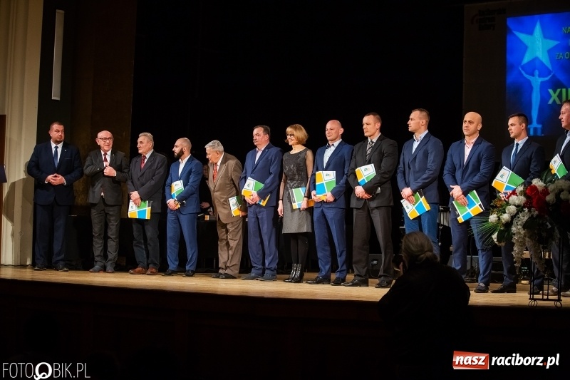 Zdjęcie w galerii na portalu naszraciborz.pl: Nagrody Starosty i Prezydenta dla sportowców, czyli XII Raciborska Gala Sportu w RCK wiadomości z regionu