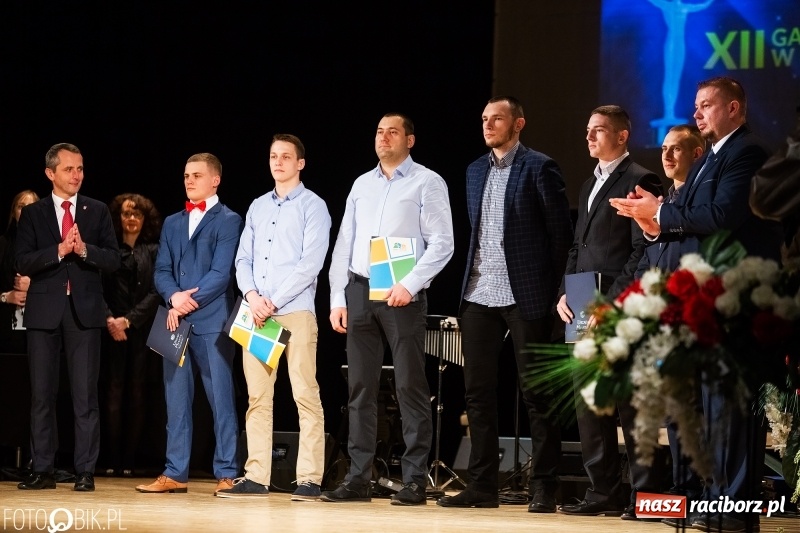 Zdjęcie w galerii na portalu naszraciborz.pl: Nagrody Starosty i Prezydenta dla sportowców, czyli XII Raciborska Gala Sportu w RCK wiadomości z regionu