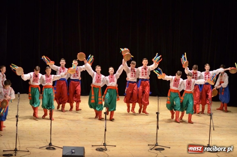 Zdjęcie w galerii na portalu naszraciborz.pl: Triumf  sztuki. Koncert  zespołu Barwinok z Winnicy w RCK wiadomości z regionu