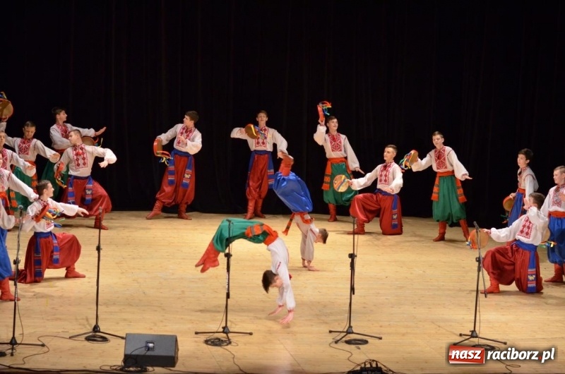 Zdjęcie w galerii na portalu naszraciborz.pl: Triumf  sztuki. Koncert  zespołu Barwinok z Winnicy w RCK wiadomości z regionu