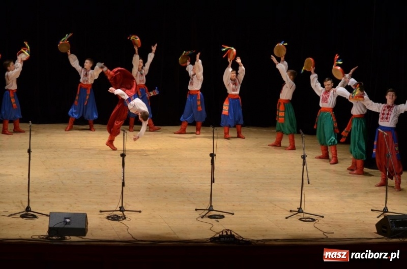 Zdjęcie w galerii na portalu naszraciborz.pl: Triumf  sztuki. Koncert  zespołu Barwinok z Winnicy w RCK wiadomości z regionu