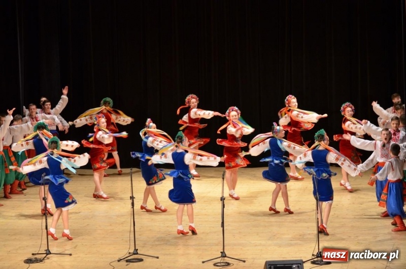 Zdjęcie w galerii na portalu naszraciborz.pl: Triumf  sztuki. Koncert  zespołu Barwinok z Winnicy w RCK wiadomości z regionu