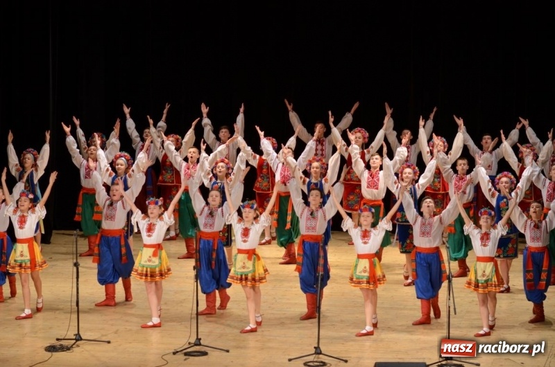 Zdjęcie w galerii na portalu naszraciborz.pl: Triumf  sztuki. Koncert  zespołu Barwinok z Winnicy w RCK wiadomości z regionu
