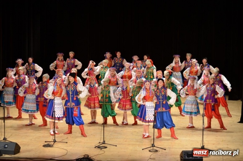 Zdjęcie w galerii na portalu naszraciborz.pl: Triumf  sztuki. Koncert  zespołu Barwinok z Winnicy w RCK wiadomości z regionu