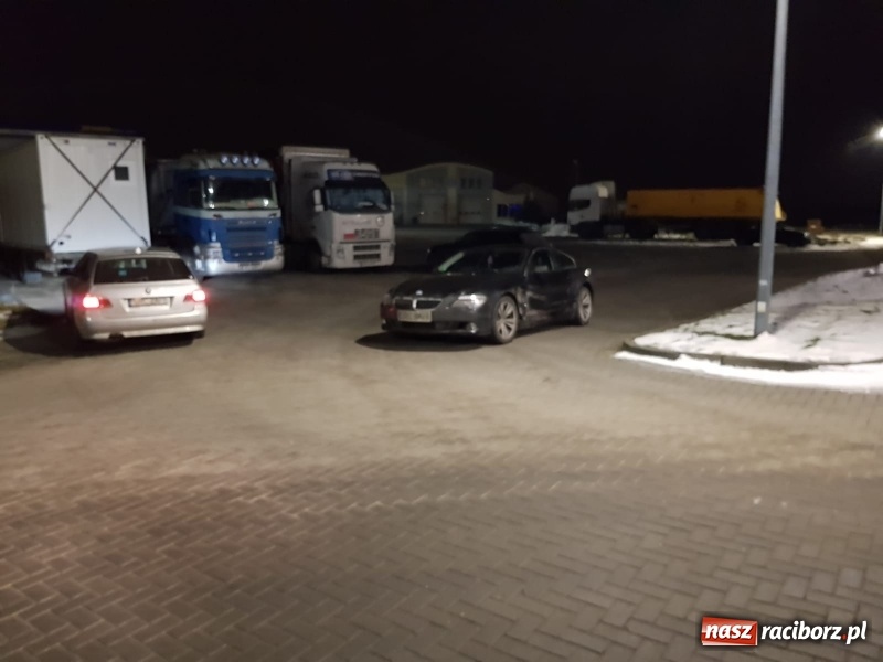 Zdjęcie w galerii na portalu naszraciborz.pl: Dwa markowe wozy zderzyły się na Rybnickiej FOTO  wiadomości z regionu