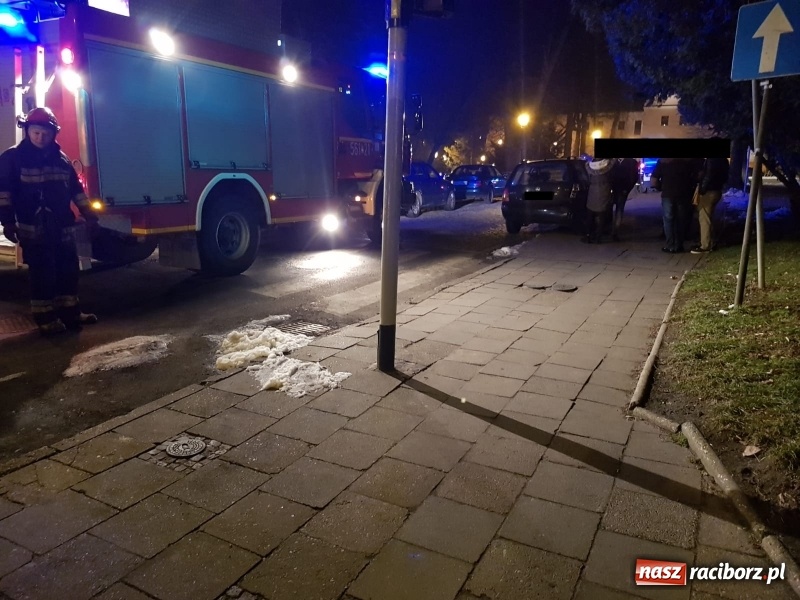 Zdjęcie w galerii na portalu naszraciborz.pl: Dwa markowe wozy zderzyły się na Rybnickiej FOTO  wiadomości z regionu