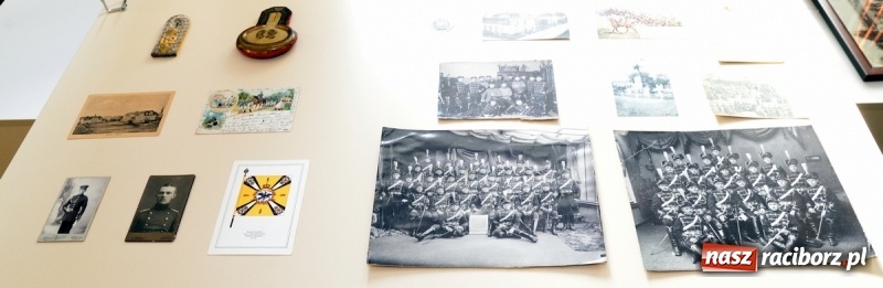 Zdjęcie w galerii na portalu naszraciborz.pl: Umundurowanie i pamiątki śląskich regimentów. Nowa wystawa czasowa w raciborskim Muzeum wiadomości z regionu