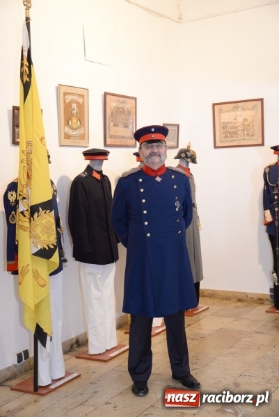 Zdjęcie w galerii na portalu naszraciborz.pl: Umundurowanie i pamiątki śląskich regimentów. Nowa wystawa czasowa w raciborskim Muzeum wiadomości z regionu