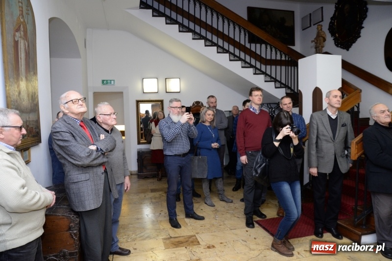 Zdjęcie w galerii na portalu naszraciborz.pl: Umundurowanie i pamiątki śląskich regimentów. Nowa wystawa czasowa w raciborskim Muzeum wiadomości z regionu