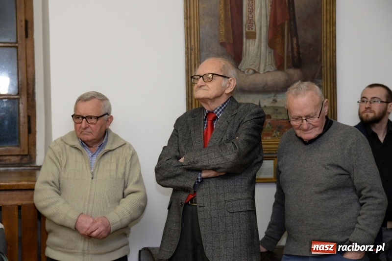 Zdjęcie w galerii na portalu naszraciborz.pl: Umundurowanie i pamiątki śląskich regimentów. Nowa wystawa czasowa w raciborskim Muzeum wiadomości z regionu